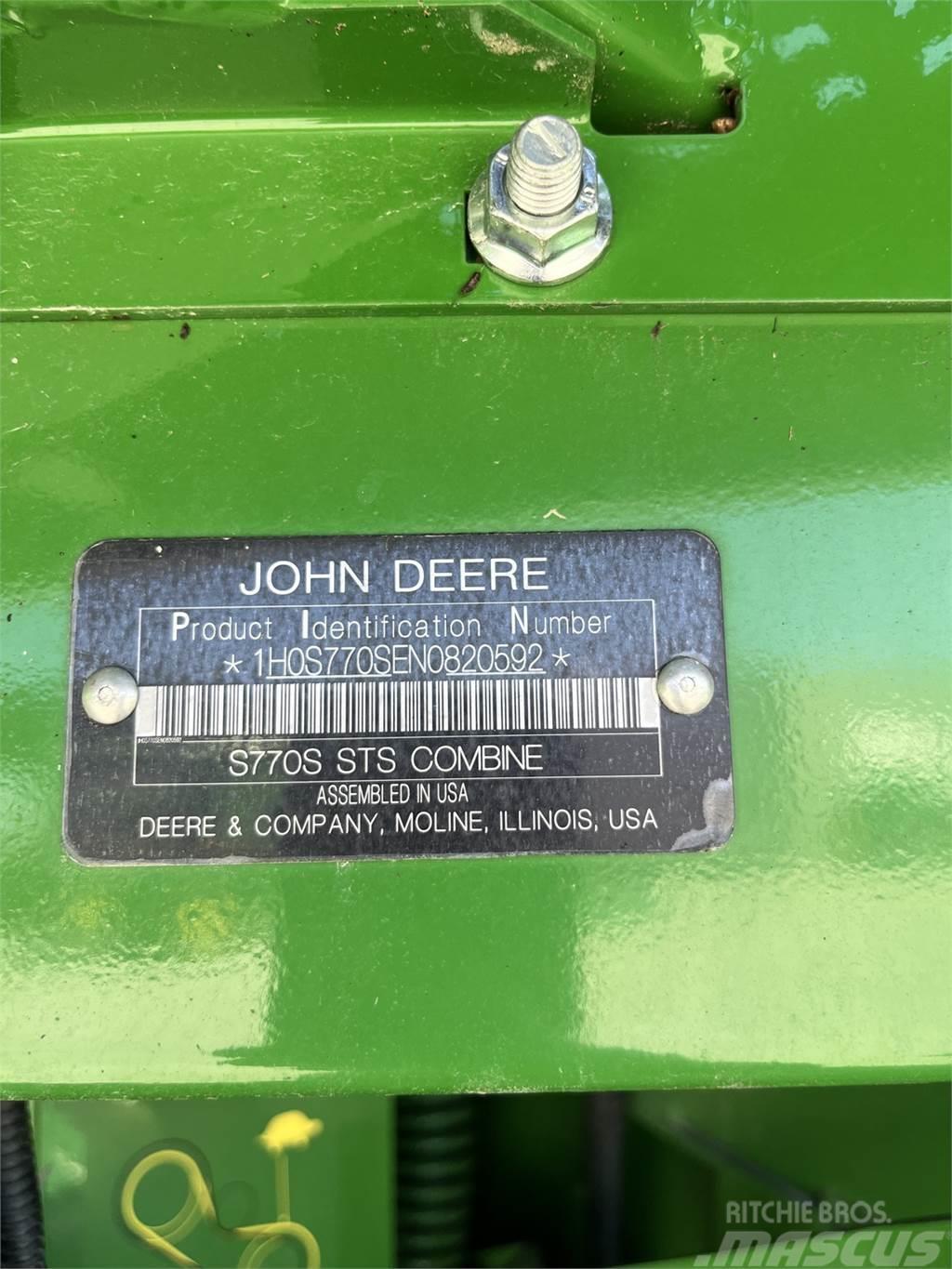 John Deere S770 Mähdrescher