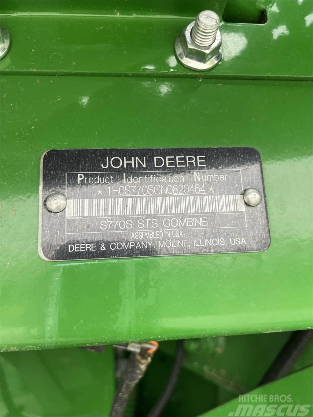 John Deere S770 Mähdrescher