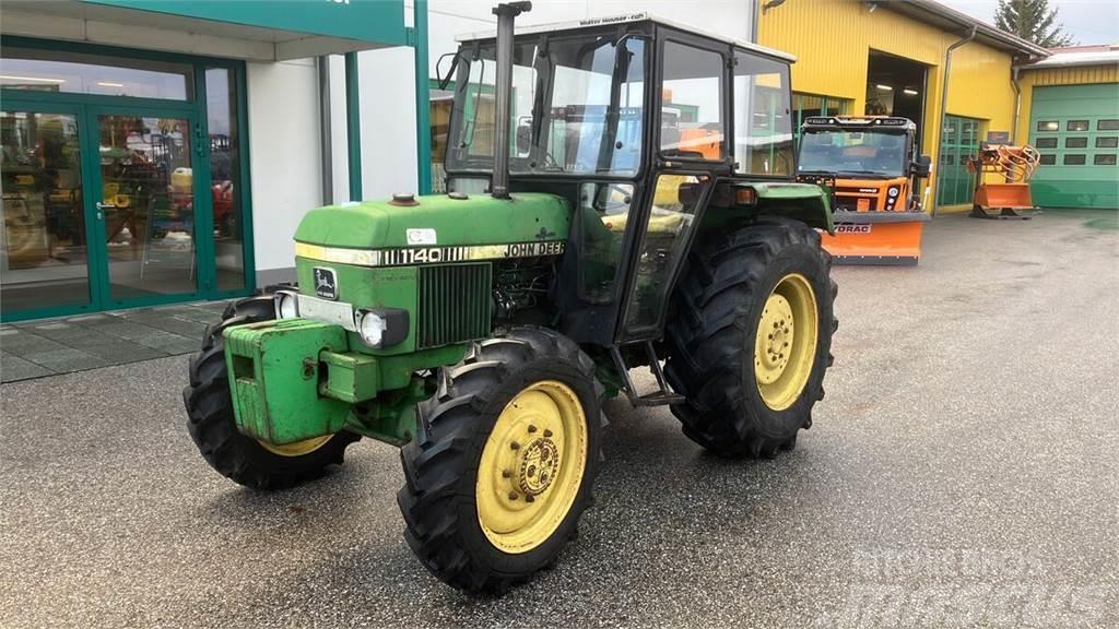 John Deere 1140 A Traktoren