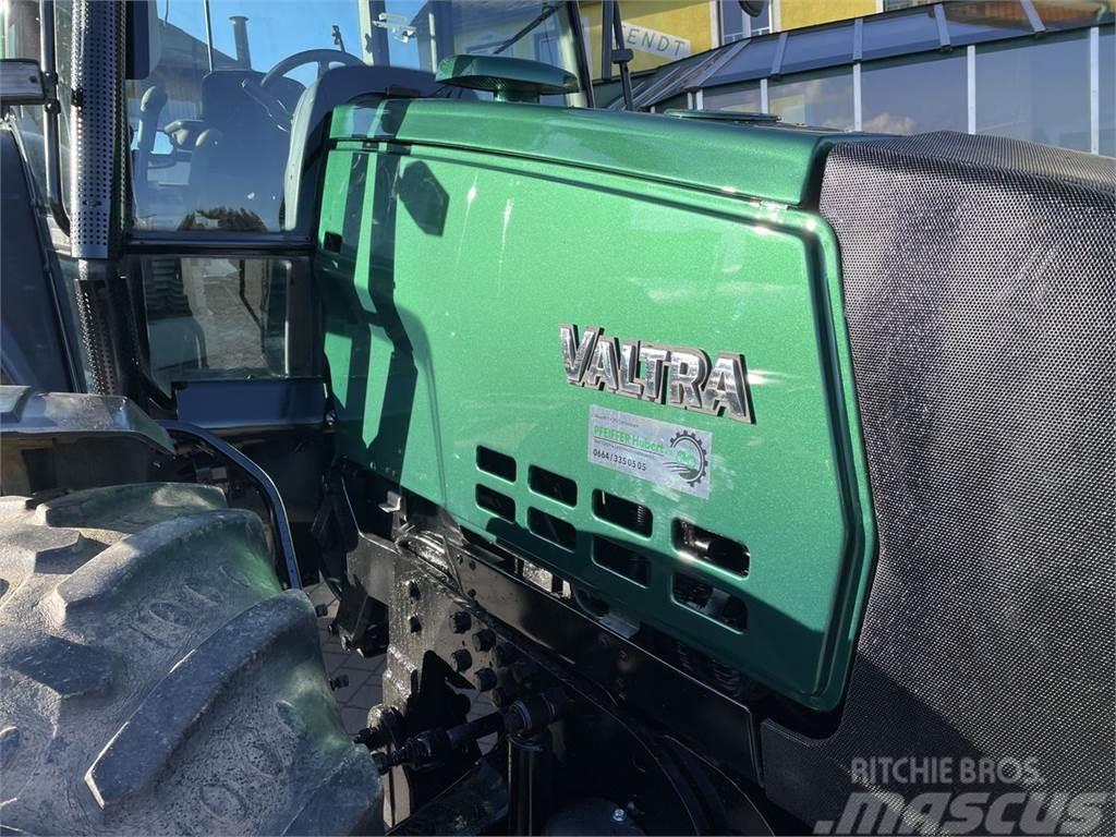 Valtra 6850 HiTech Traktoren