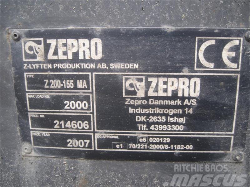  - - -  Zepro Z lift Rampen