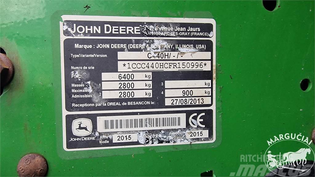 John Deere C 440 R Rundballenpressen