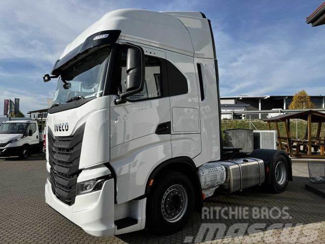 Iveco S-Way 530 (AS440S53T/P) Intarder ACC Navi Sattelzugmaschinen