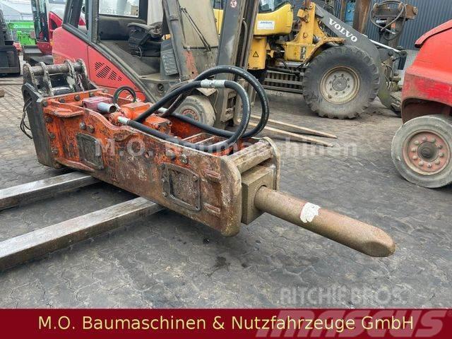 NPK E-210 A / Pickhammer / 17-25 T / Raupenbagger