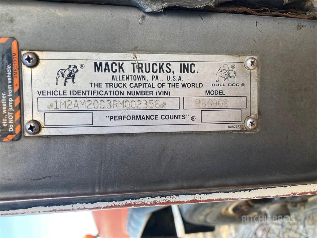 Mack RB690S Tankwagen