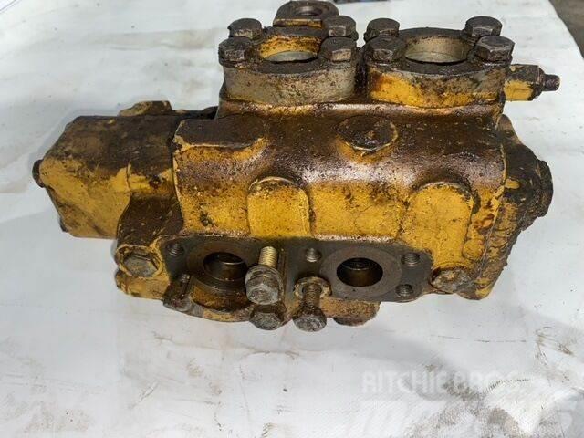 CAT Steering GP-Valve Chassis