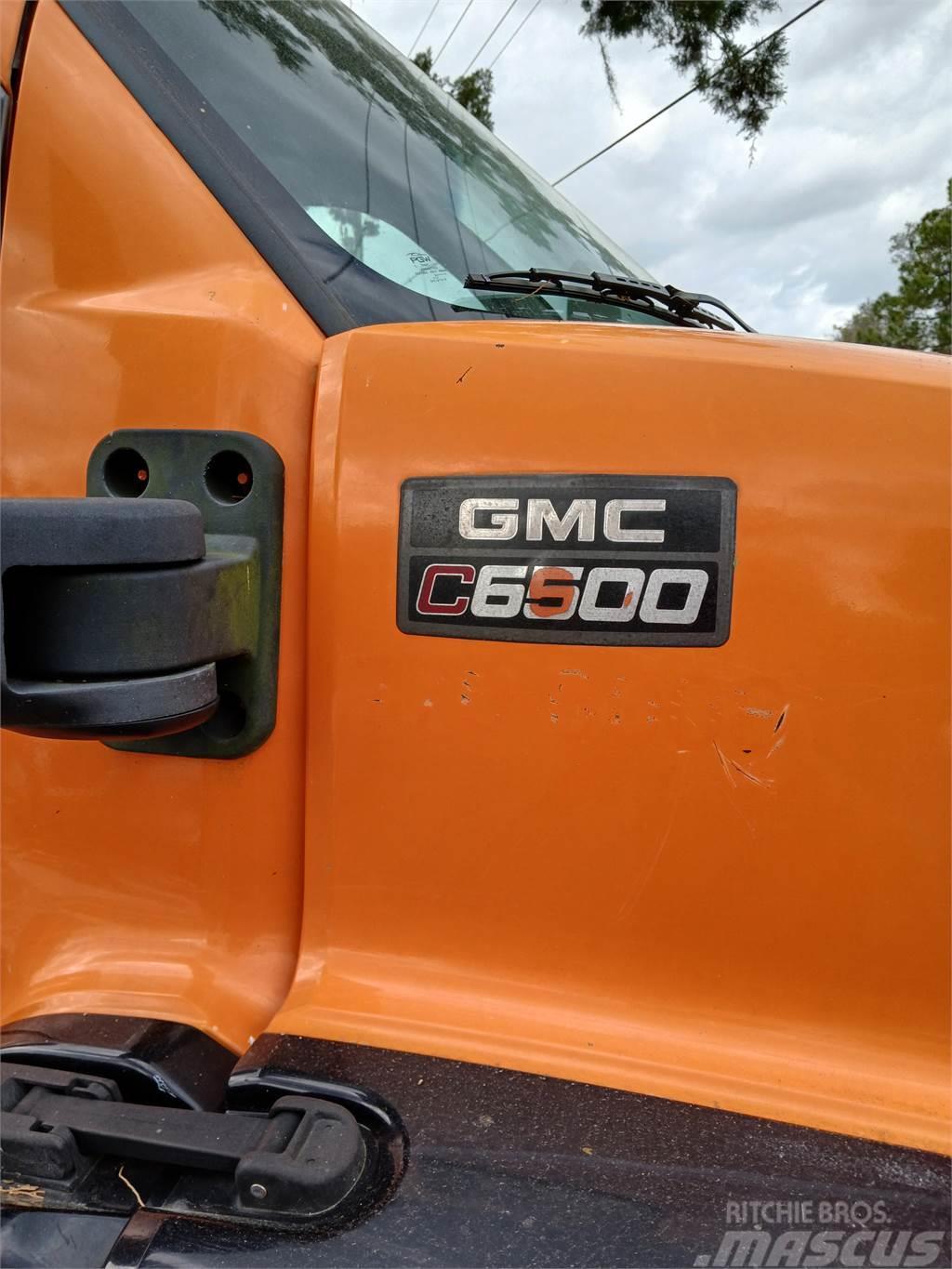 GMC C6500 Holztransportanhänger