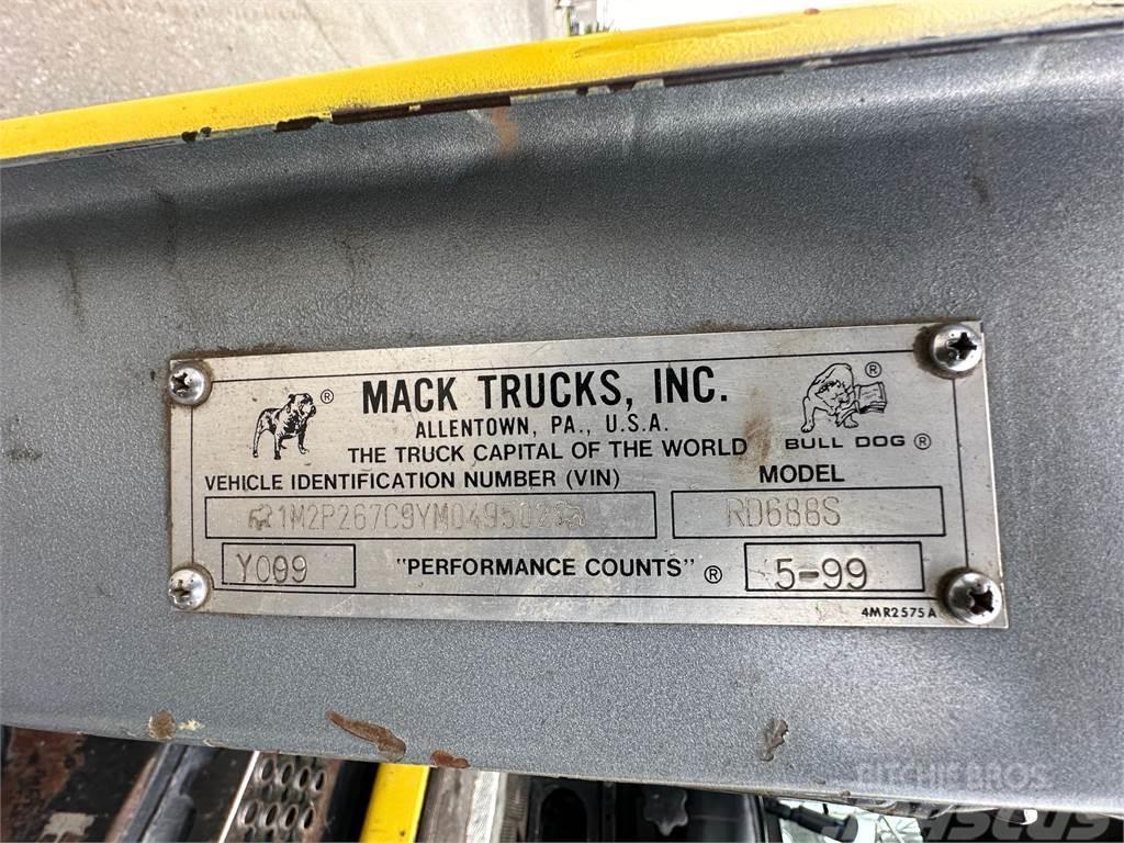 Mack RD688S Müllwagen