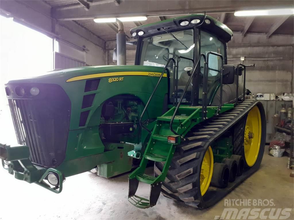 John Deere 8320 RT Traktoren
