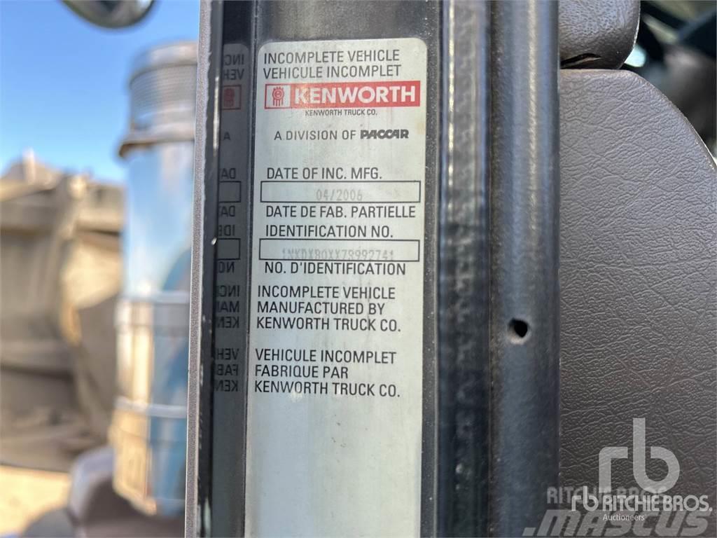Kenworth T800B Saug- und Druckwagen