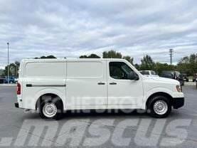 Nissan NV Andere