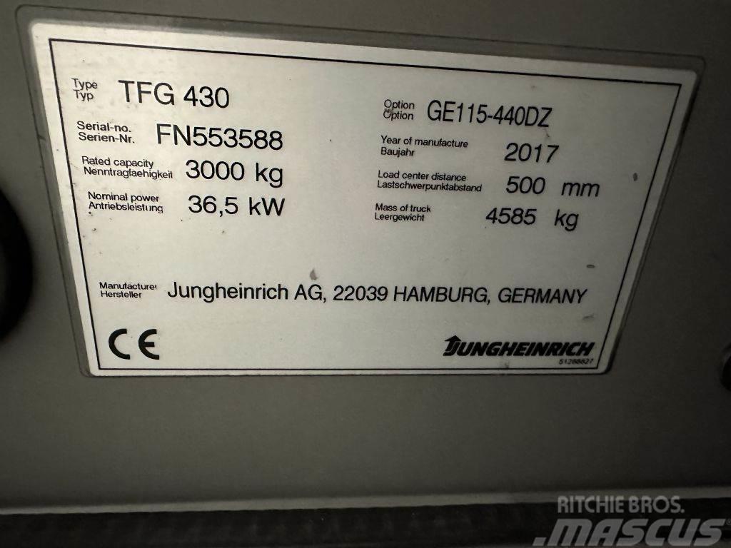 Jungheinrich TFG 430 - TRIPLEX 4,4 m Gas Stapler