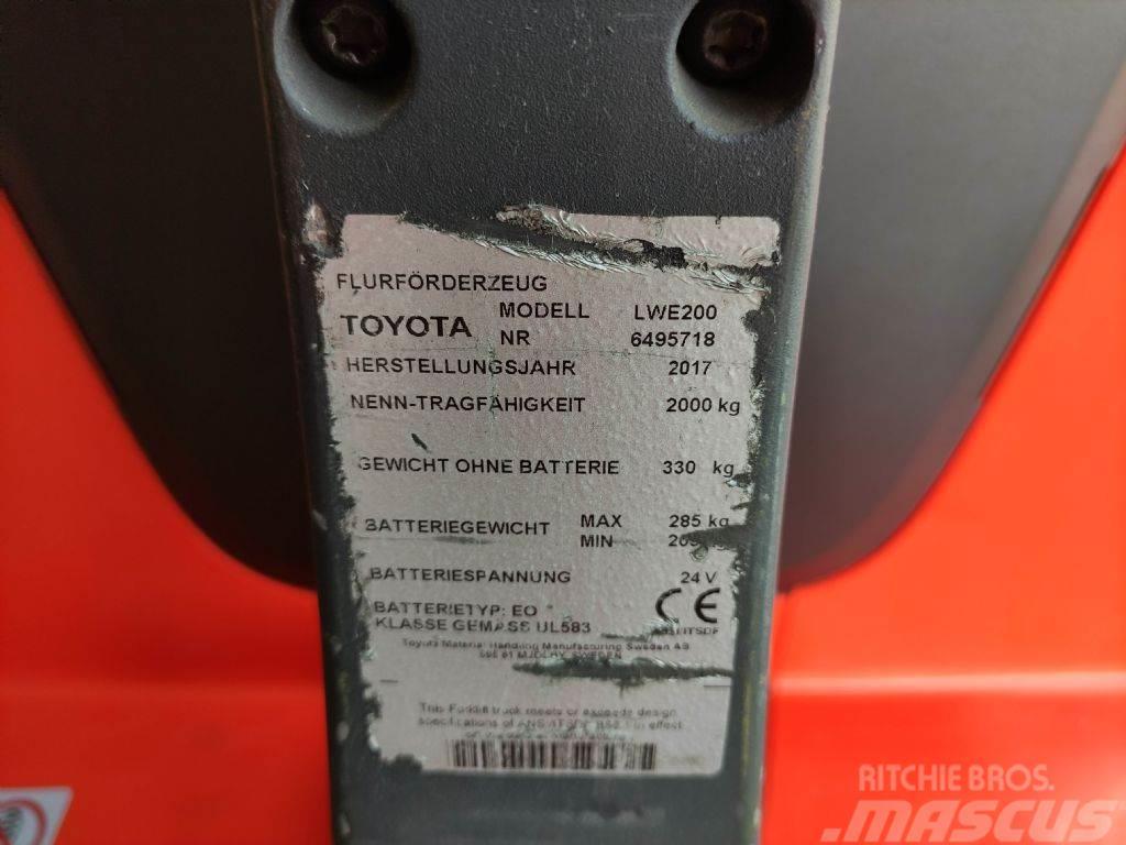 Toyota LWE200 Niedergabelstapler